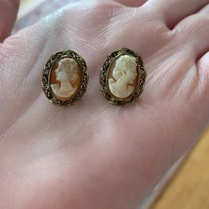 Vintage Cameo earrings